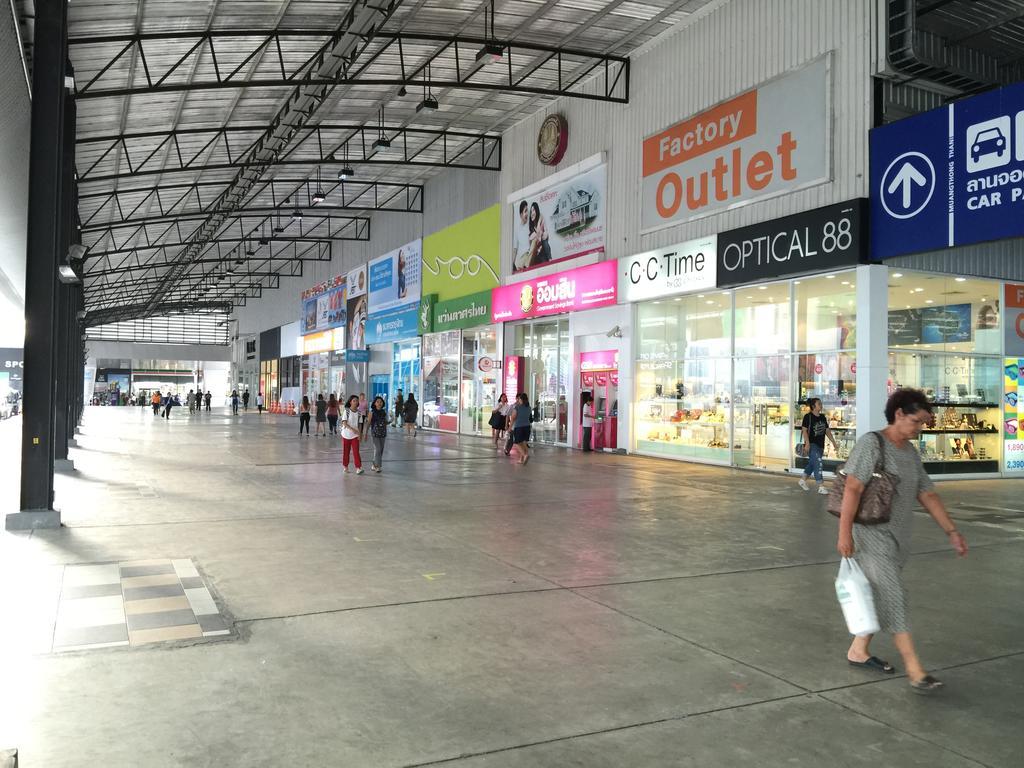 Muangthongthani Rental/Khun Dan Nonthaburi Eksteriør billede